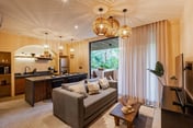 Obsidian Getaway, Luxury in the Jungle