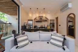 1 BR Style Private Pool, Garden, Grill, Concierge - Image 3