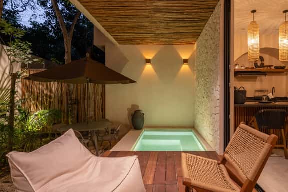 1 BR Style Private Pool, Garden, Grill, Concierge - Image 1