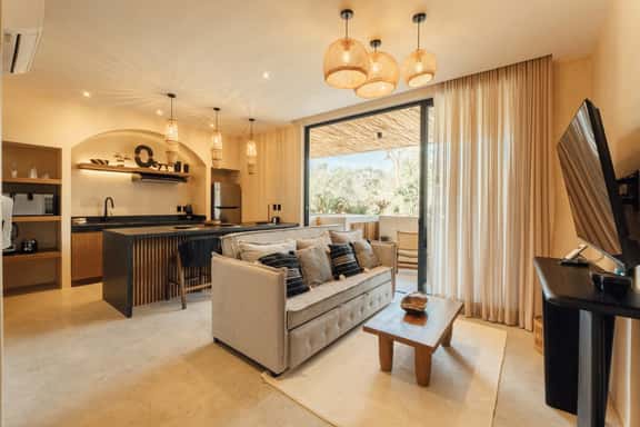 1BR Private Pool with a Stylish View - Image 1