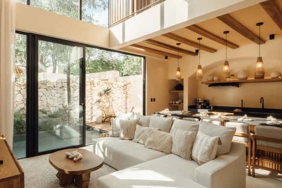 Luxury Villa Sunset View 2 Priv. Pools w/Concierge - Image 1