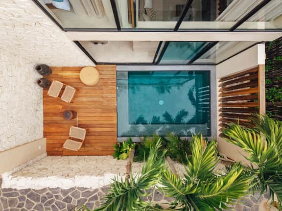 6BR Luxe Villa Two Pools, w/Concierge Sleeps 16 - Image 2